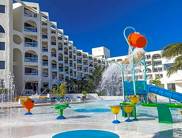 Aquamarina Beach Resort hotel detail image 2