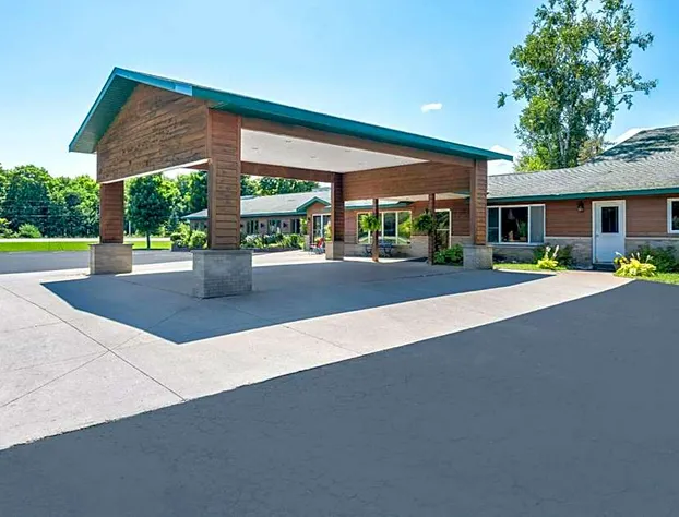 Quality Inn & Suites Munising hotel detail image 2