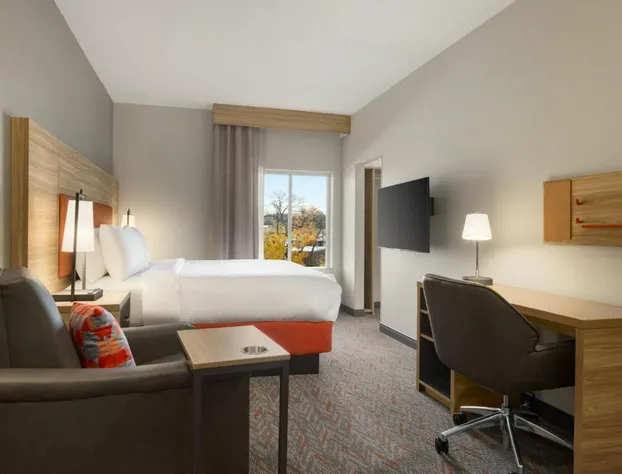Candlewood Suites Navasota By IHG hotel detail image 4