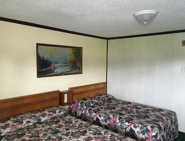 Capri Motel By OYO Elwood, Wathena hotel detail image 3