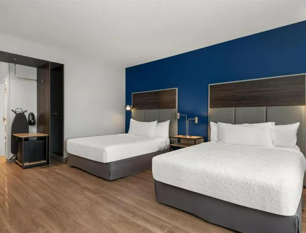 Tru By Hilton Fort Worth Lake Worth hotel detail image 4