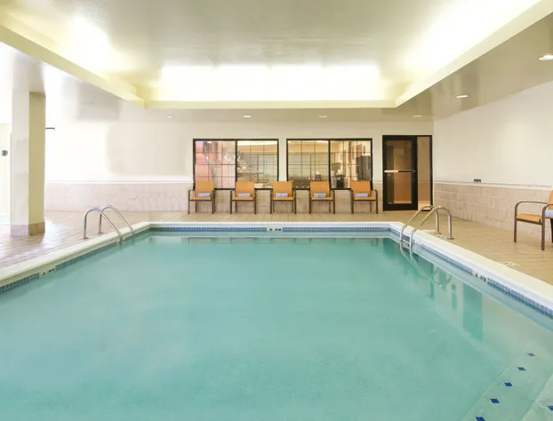 Country Inn & Suites by Radisson, Columbus-Edinburgh hotel detail image 2