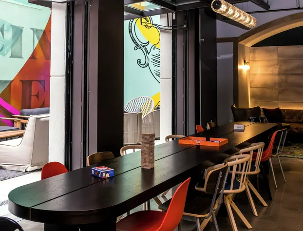 Moxy Cincinnati Downtown hotel detail image 3