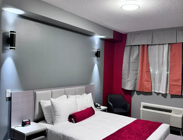 Ramada by Wyndham West Edmonton Hotel & Suites hotel detail image 4