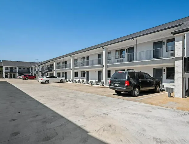 Moonlight Inn - Houston I-45 & Airline hotel detail image 4