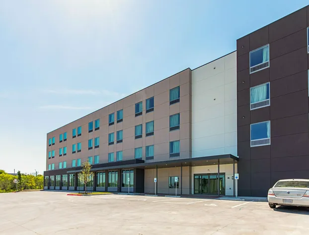 Studio 6 Austin, TX - Airport hotel detail image 1