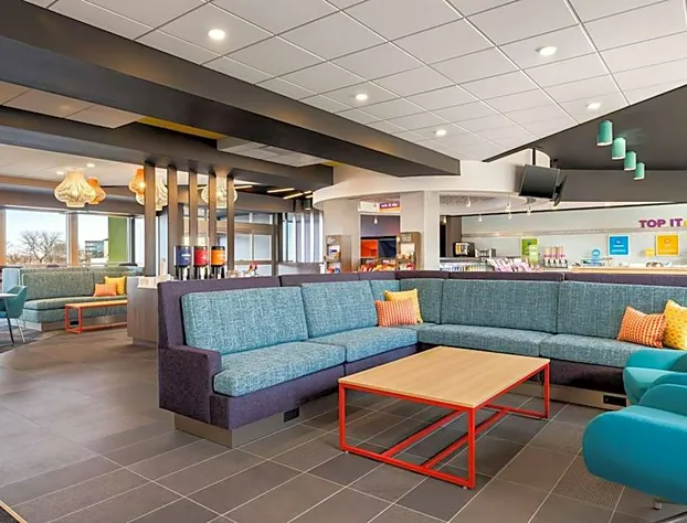 Tru By Hilton Oshkosh hotel detail image 4