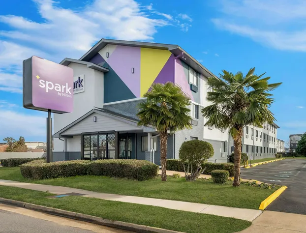 Spark by Hilton Norfolk hotel detail image 1