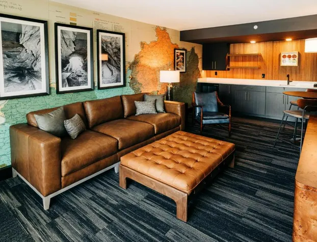 The Trail Hotel hotel detail image 3