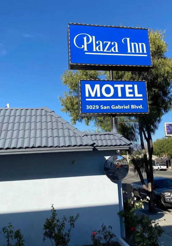 plaza inn motel hotel hero