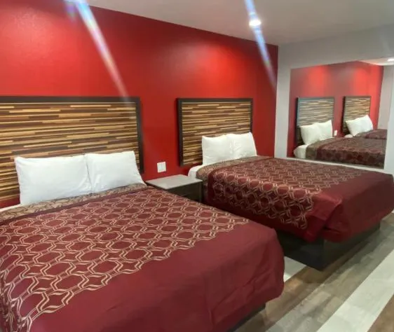 plaza inn motel hotel detail image 4