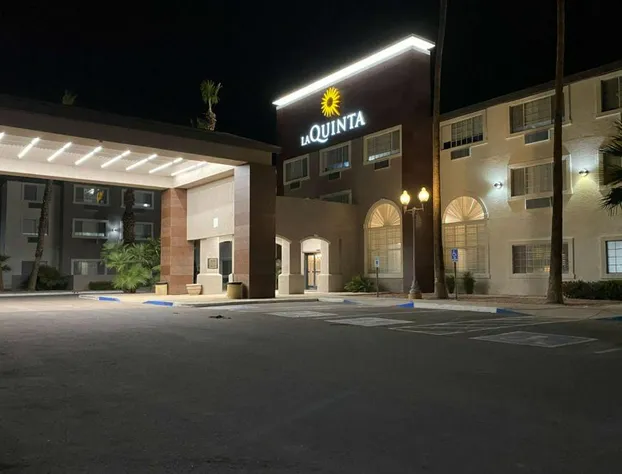 La Quinta Inn & Suites by Wyndham Safford Copper Valley hotel detail image 1