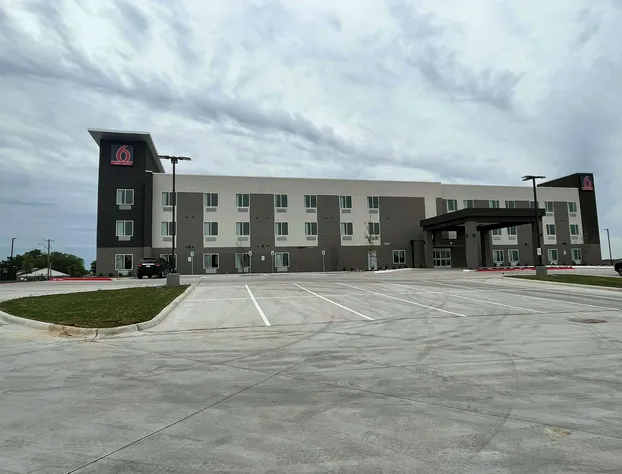 Studio 6 - Lake Worth, TX hotel detail image 1