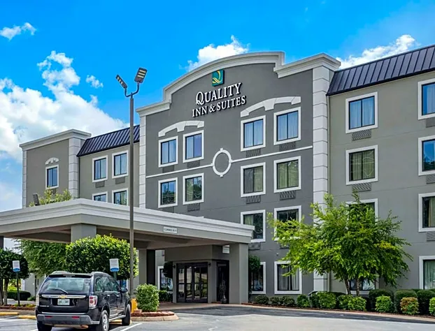 Quality Inn & Suites Chattanooga hotel detail image 2