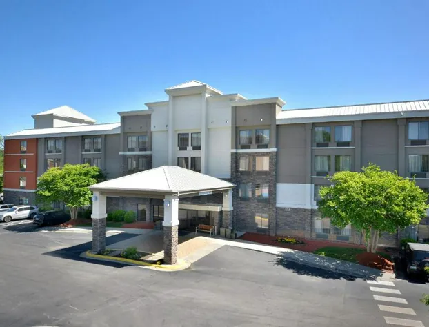 Holiday Inn Express Raleigh-Durham Airport hotel detail image 1
