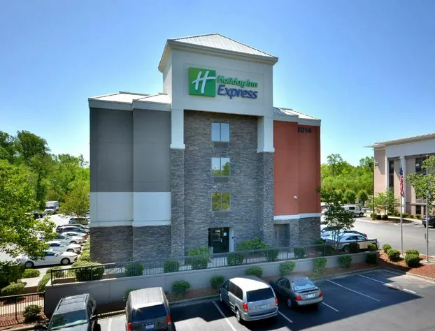 Holiday Inn Express Raleigh-Durham Airport hotel detail image 2