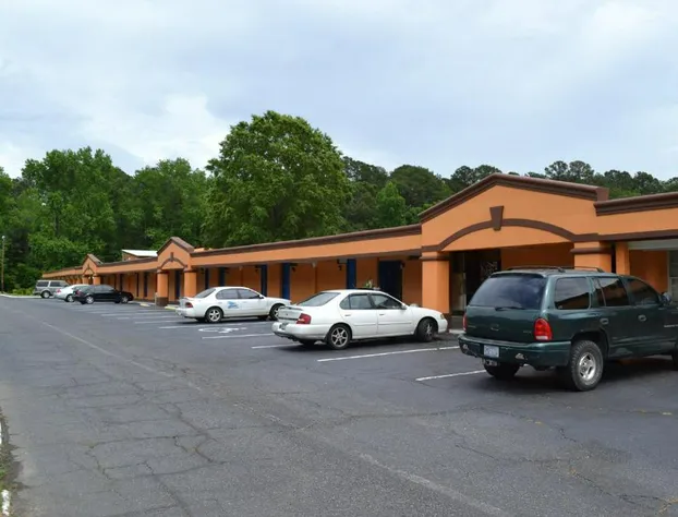 Americas Best Value Inn Smithfield hotel detail image 1