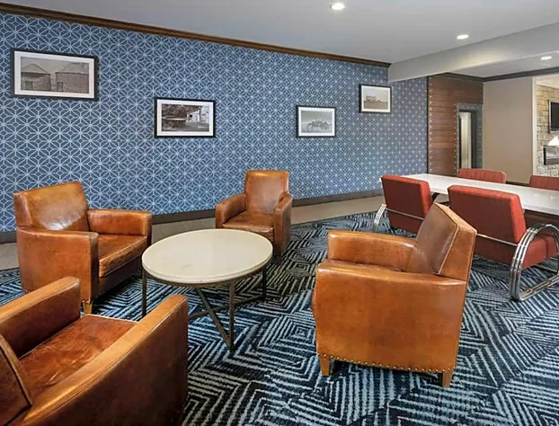 DoubleTree by Hilton Manhattan, KS hotel detail image 2