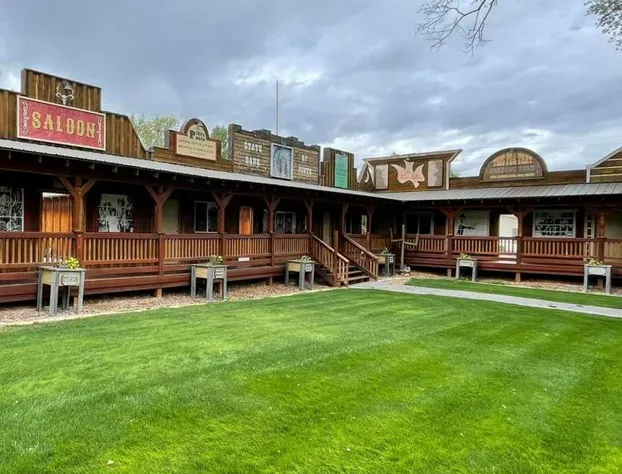 Moore's Old Pine Inn hotel detail image 2