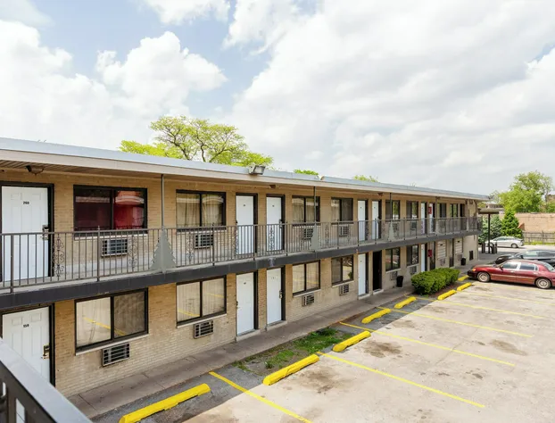 Best Motel By OYO Chicago I-90 hotel detail image 2