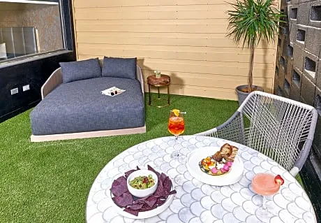 Cachet Boutique Hotel NYC hotel detail image 3