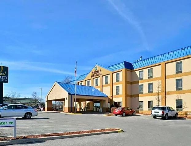 Quality Inn & Suites Jefferson City hotel detail image 1
