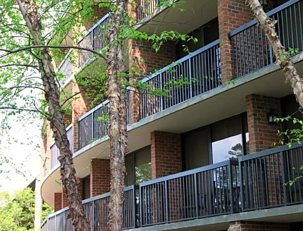 Fort Magruder Hotel, Trademark Collection by Wyndham hotel detail image 2