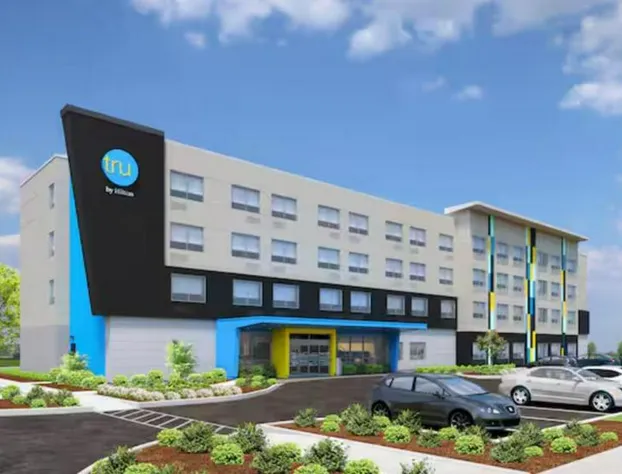 Tru By Hilton Commerce hotel detail image 1