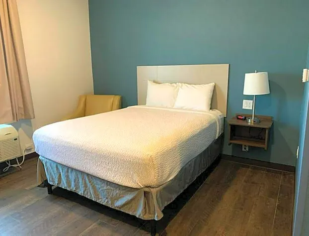 Candlewood Suites Pecos By IHG hotel detail image 3