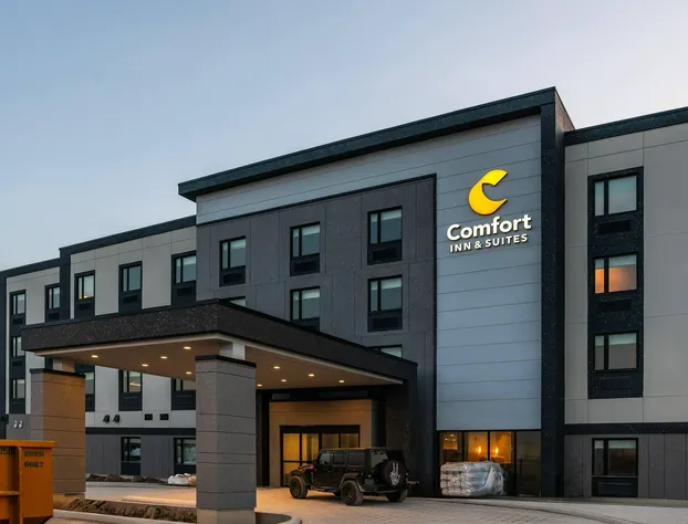 Comfort Inn & Suites hotel detail image 2