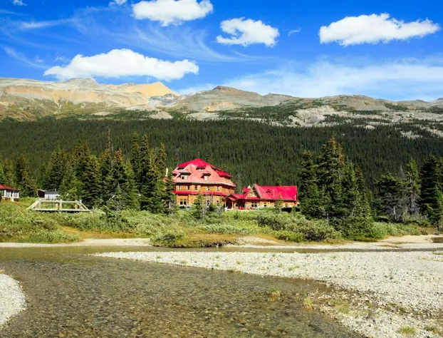 The Lodge at Bow Lake hotel detail image 4