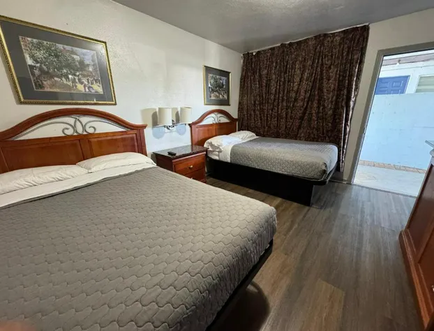 Royal Inn hotel detail image 2