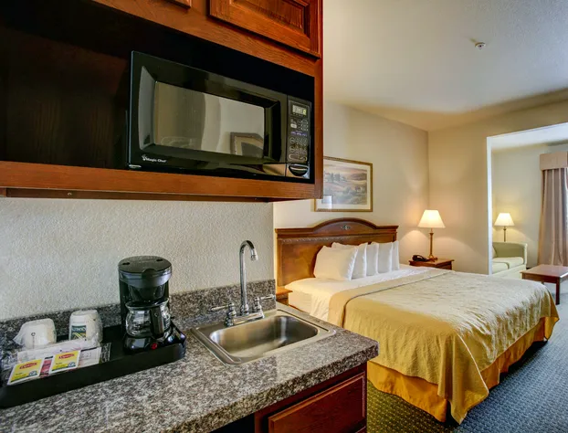 Hawthorn Extended Stay by Wyndham College Station South hotel detail image 3