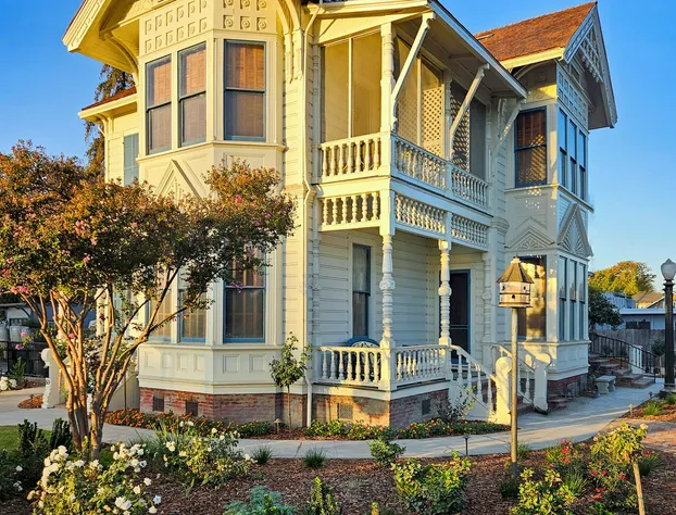 The JD Hyde Historic Inn hotel detail image 1