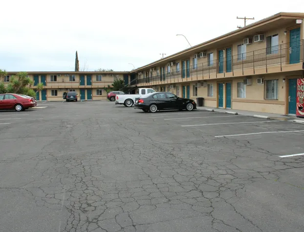 Motel 6 Selma, CA hotel detail image 1