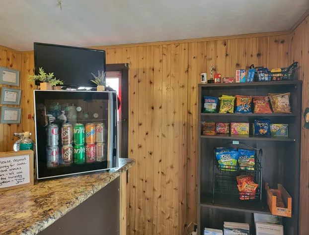 KJ's Inn and Suites By OYO Gettysburg U.S. Hwy 212 hotel detail image 1