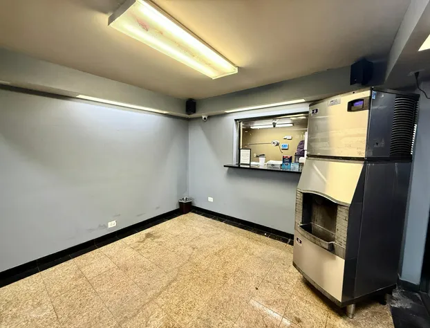 Admiral Motel By Oyo Chicago I-94 hotel detail image 3