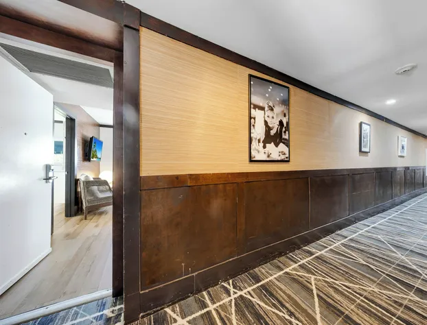 The Shoreline Suites hotel detail image 4