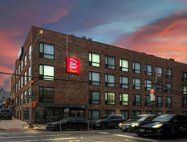Red Roof PLUS+ Brooklyn - 3rd Ave hotel detail image 3