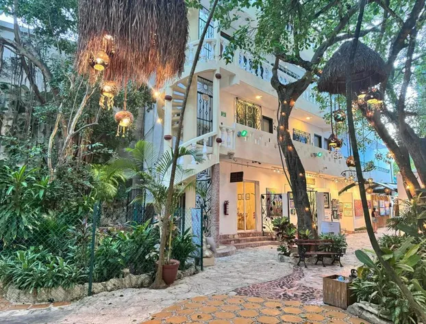 Hotel Ha Garden Gallery - 5th Avenue hotel detail image 1