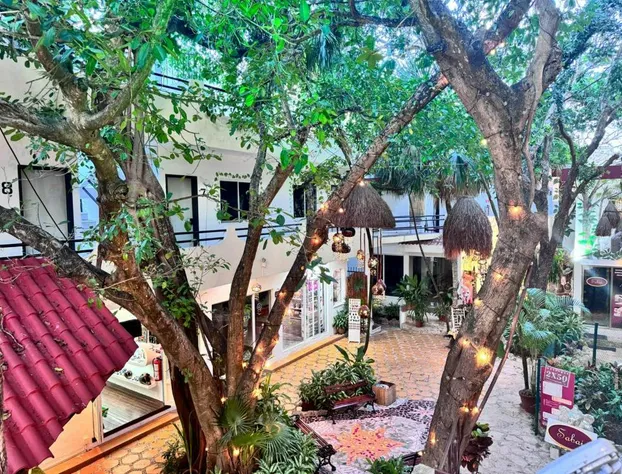 Hotel Ha Garden Gallery - 5th Avenue hotel detail image 2