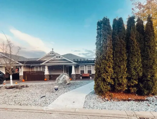 Relaxing 3 bedroom suite near Silver Star Resort hotel detail image 2