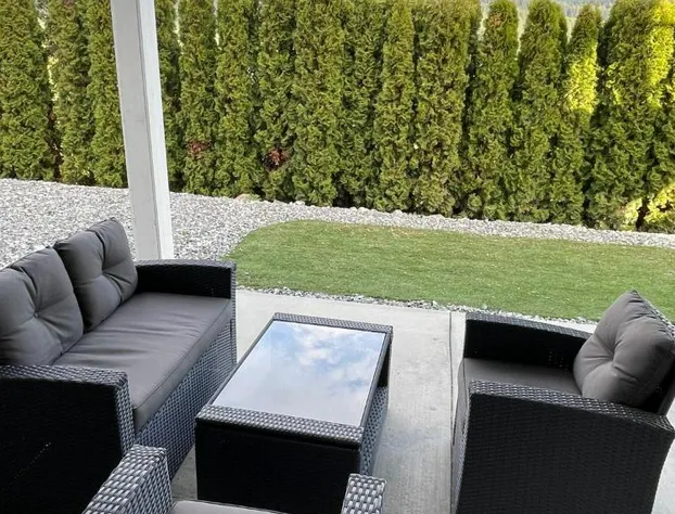 Relaxing 3 bedroom suite near Silver Star Resort hotel detail image 4