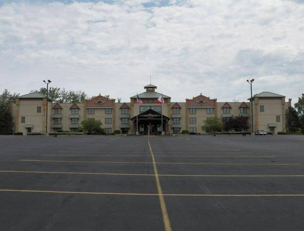Darien Lake Lodge on the Lake hotel detail image 2