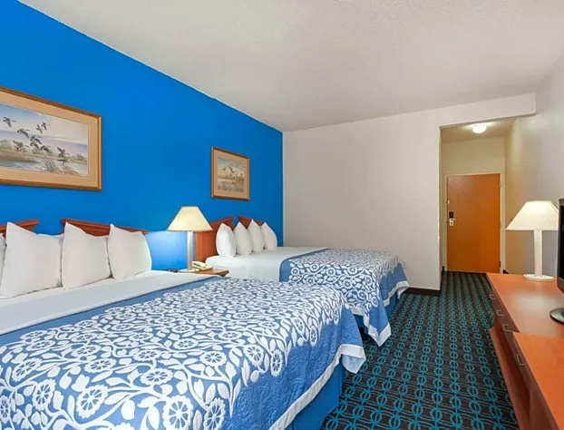 Days Inn & Suites by Wyndham Cambridge hotel detail image 4