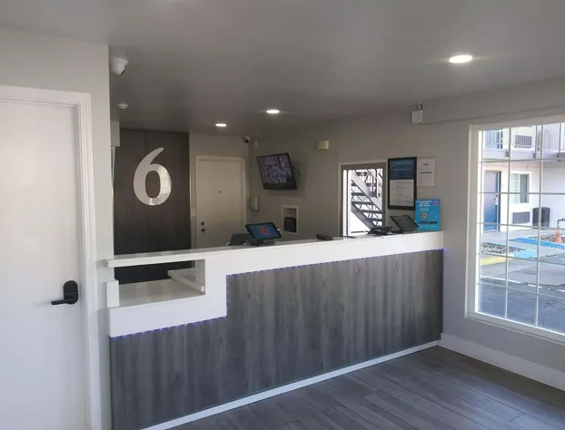 Studio 6 West Sacramento, CA hotel detail image 2