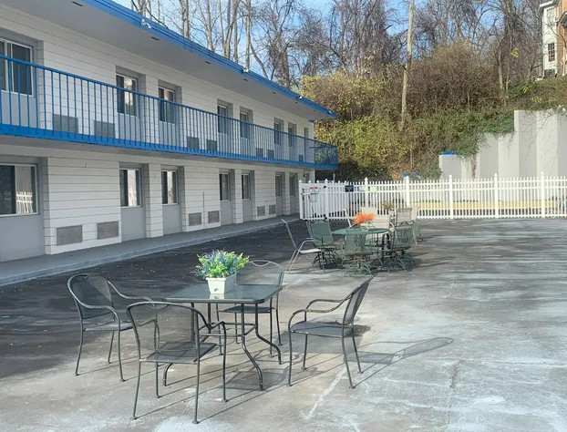 THE INN-Pittsburgh hotel detail image 1