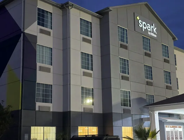Spark by Hilton Selma hotel detail image 1