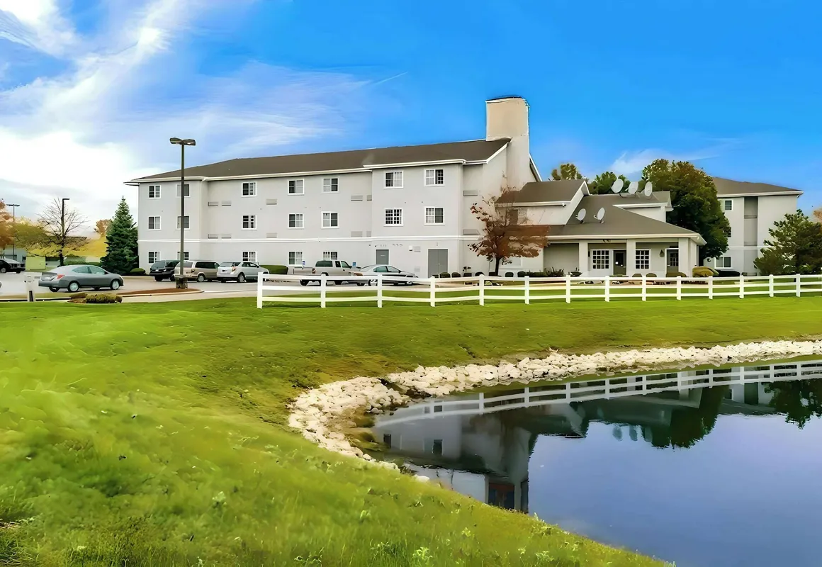 Suburban Studios Fishers Indianapolis hotel hero