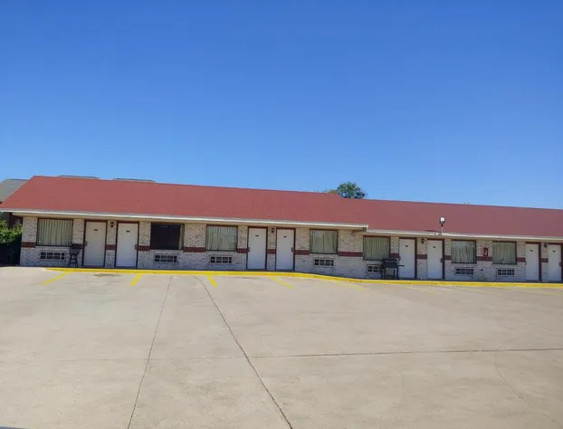 Brooks City Executive Inn hotel detail image 3